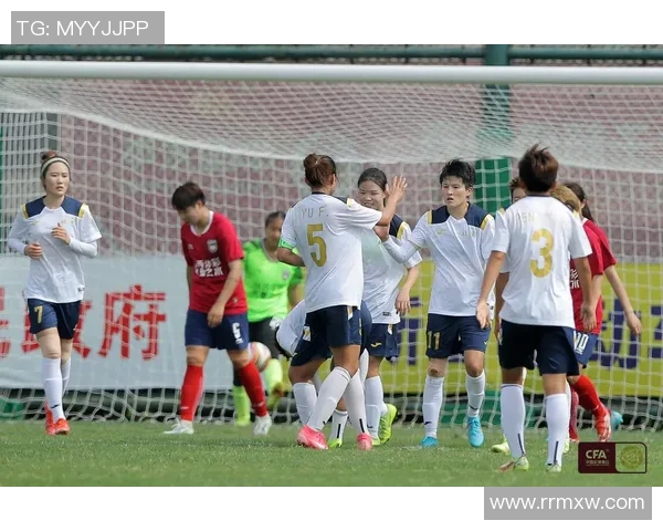 女足球星背后的温暖力量 她们都有伟大的妈妈在支持