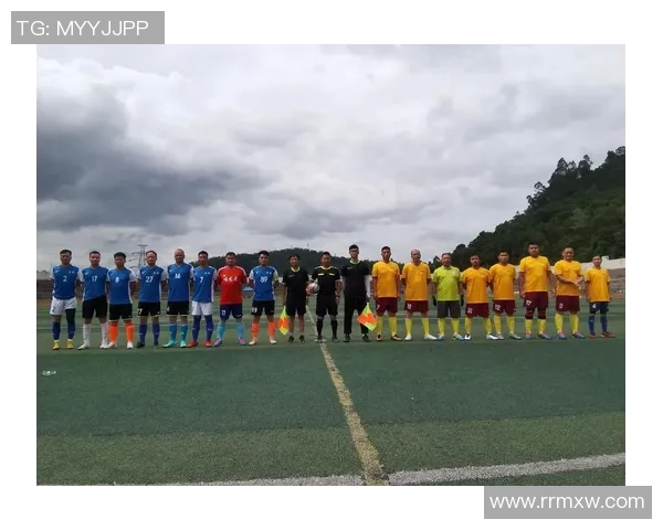 足球场上最疯狂球星的极限挑战与不可思议瞬间回顾